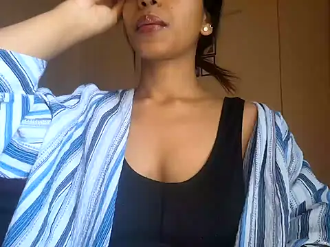 Queen Ayeshaa online show from March 21, 11:22 am