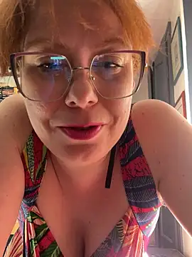 Snapshot of VeraaFlynn chatting on March 5, 2:12 pm VeraaFlynn online show from March 5, 2:12 pm