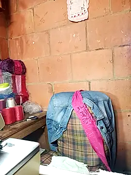 isis milove online show from March 7, 12:35 pm