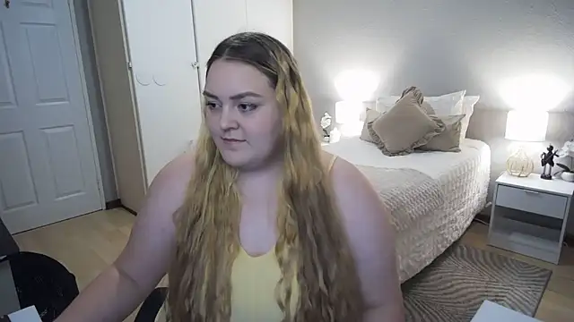 Snapshot of Neytjie chatting on November 23, 6:08 pm Neytjie online show from November 23, 6:08 pm