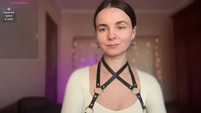 Snapshot of lanaloulou chatting on September 21, 1:46 pm lanaloulou online show from September 21, 1:46 pm