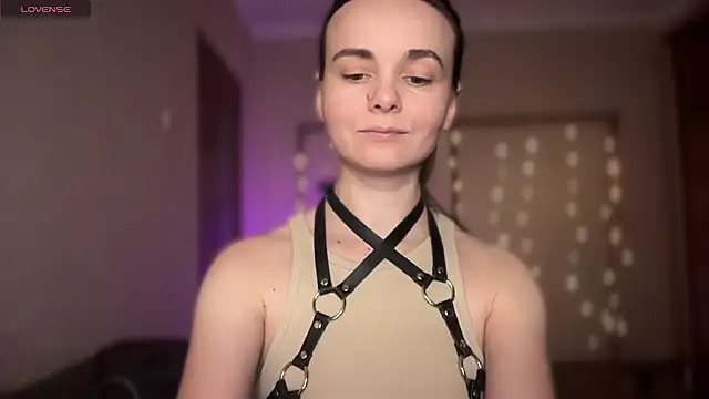 Snapshot of lanaloulou chatting on October 16, 7:48 pm lanaloulou online show from October 16, 7:48 pm