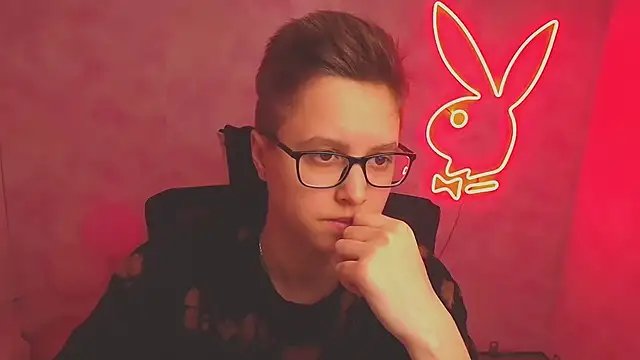 Bella Swannn online show from March 12, 12:57 pm