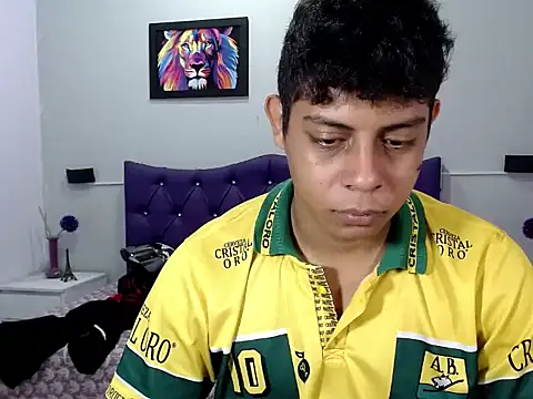 Snapshot of Alejandroo_22 chatting on September 30, 2:55 pm Alejandroo 22 online show from September 30, 2:55 pm