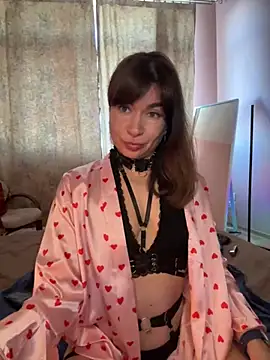 Mary Kiitty online show from March 20, 2:21 pm