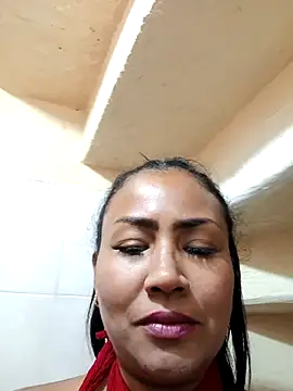 Snapshot of Ariana_Rodriguez chatting on March 4, 6:07 pm Ariana Rodriguez online show from March 4, 6:07 pm