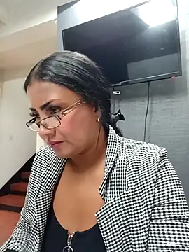 Snapshot of Ariana_Rodriguez chatting on March 17, 2:34 pm Ariana Rodriguez online show from March 17, 2:34 pm