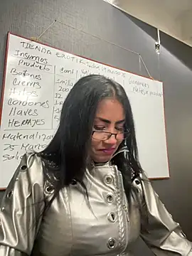 Snapshot of Ariana_Rodriguez chatting on March 20, 3:25 pm Ariana Rodriguez online show from March 20, 3:25 pm