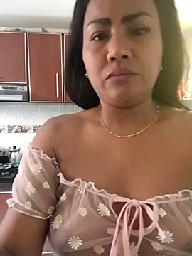 Snapshot of Ariana_Rodriguez chatting on September 15, 3:01 pm Ariana Rodriguez online show from September 15, 3:01 pm