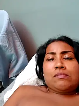 Snapshot of Ariana_Rodriguez chatting on September 16, 11:11 am Ariana Rodriguez online show from September 16, 11:11 am