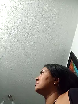 Snapshot of Ariana_Rodriguez chatting on September 25, 12:25 am Ariana Rodriguez online show from September 25, 12:25 am