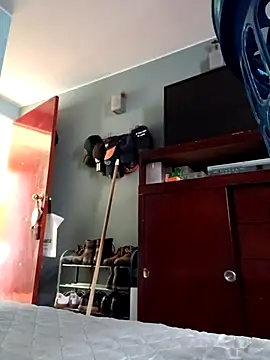 Snapshot of Ariana_Rodriguez chatting on November 7, 3:34 pm Ariana Rodriguez online show from November 7, 3:34 pm