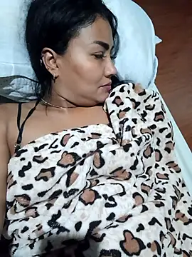 Snapshot of Ariana_Rodriguez chatting on November 21, 3:16 am Ariana Rodriguez online show from November 21, 3:16 am