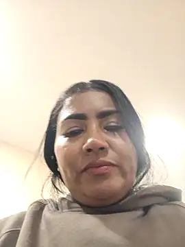 Ariana Rodriguez online show from March 18, 5:05 pm