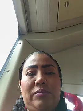 Ariana Rodriguez online show from August 3, 4:00 pm