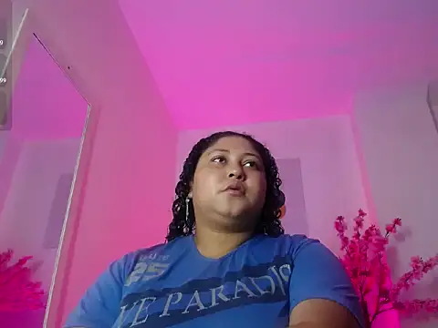 Ayliinn  online show from June 17, 1:41 am
