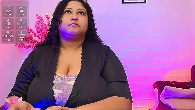 Snapshot of Ayliinn_ chatting on July 25, 7:55 pm Ayliinn online show from July 25, 7:55 pm