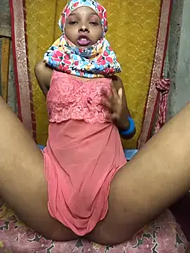 Cutesoma01 online show from May 10, 4:56 pm