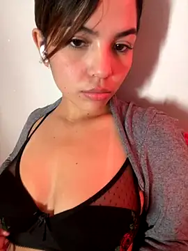 Snapshot of MiaTylorr chatting on November 5, 7:58 pm MiaTylorr online show from November 5, 7:58 pm