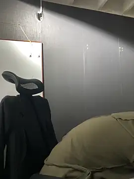 Isabella Varella online show from February 24, 12:25 pm