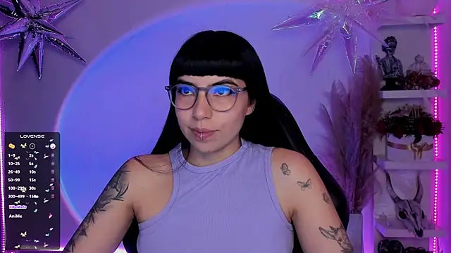 Snapshot of Saraa_Desiree chatting on March 17, 11:11 pm Saraa Desiree online show from March 17, 11:11 pm