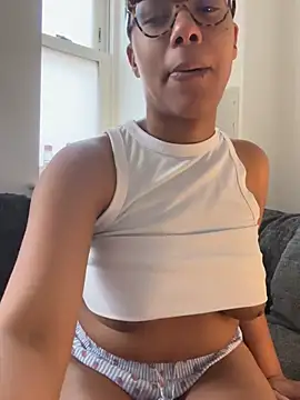 Melia Rayne online show from January 10, 11:45 am