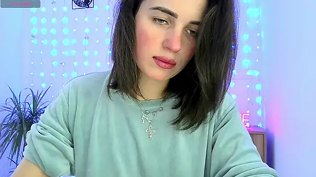 neferutt online show from December 5, 12:47 pm