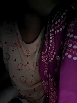 Snapshot of sexy-trisha1 chatting on December 21, 8:05 pm sexy-trisha1 online show from December 21, 8:05 pm