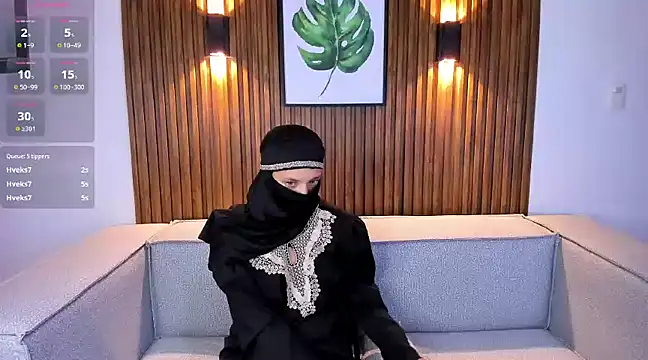 Snapshot of salma_arabicc chatting on March 7, 10:24 am salma arabicc online show from March 7, 10:24 am