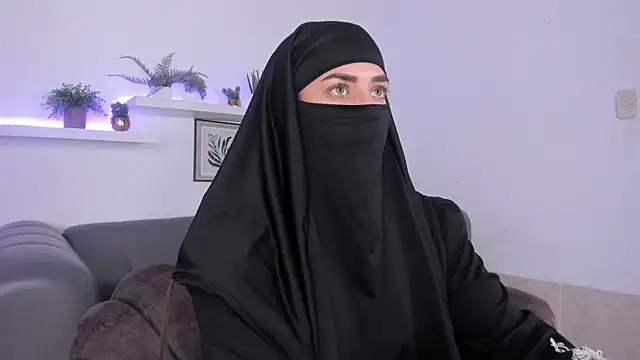 Snapshot of salma_arabicc chatting on July 18, 4:16 am salma arabicc online show from July 18, 4:16 am