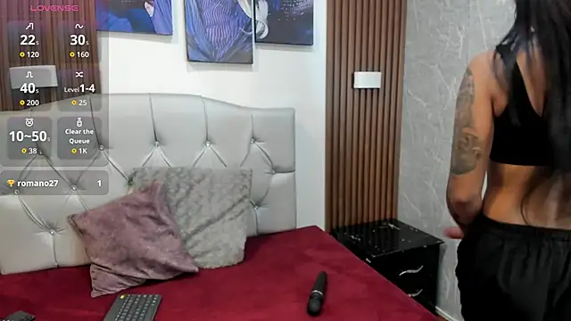 Snapshot of Devil_AliceXo chatting on October 27, 9:08 pm Devil AliceXo online show from October 27, 9:08 pm