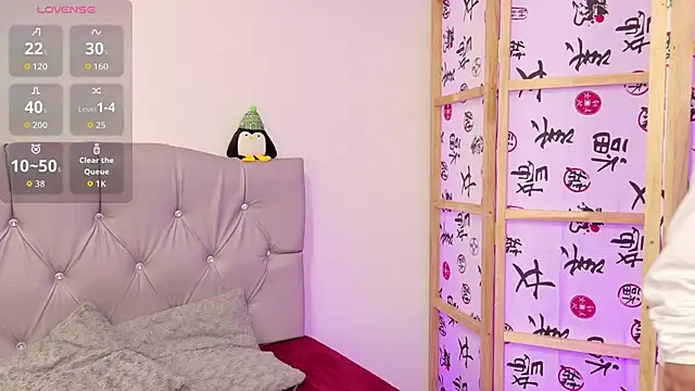 Snapshot of Devil_AliceXo chatting on November 25, 8:20 pm Devil AliceXo online show from November 25, 8:20 pm