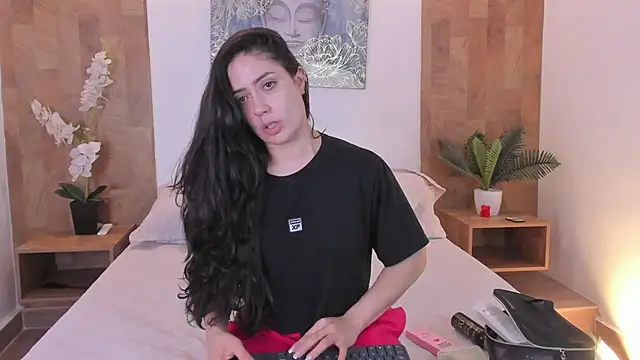 isabella winkler online show from June 11, 11:08 am