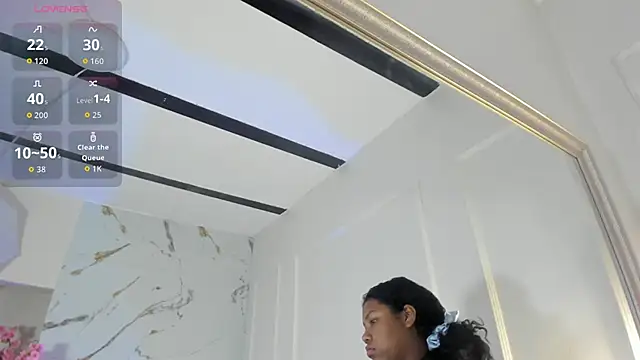 Candaceoweens online show from November 8, 4:56 am