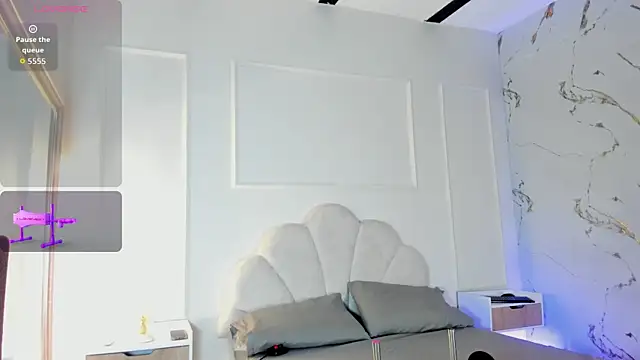 Candaceoweens online show from November 10, 4:00 am