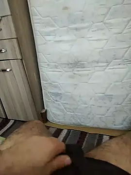 Snapshot of hardlinesex chatting on December 17, 2:28 am hardlinesex online show from December 17, 2:28 am