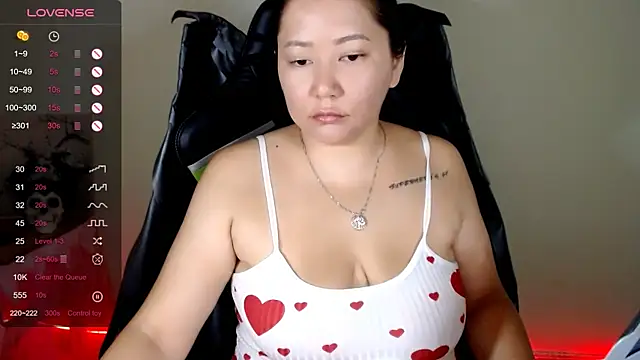 LisaAsianFlower online show from July 8, 3:22 am