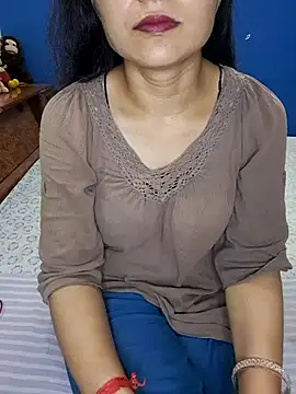 Cute-Zarina online show from September 29, 5:40 pm