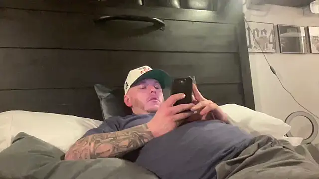 Snapshot of Thegreatwhitepipe chatting on March 4, 11:19 am Thegreatwhitepipe online show from March 4, 11:19 am