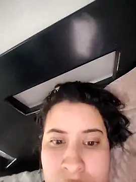 mialorents online show from February 9, 7:18 pm