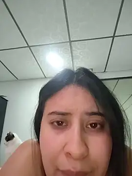 mialorents online show from February 16, 7:43 pm