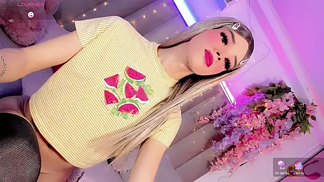 Nina Keyli online show from June 15, 9:50 pm