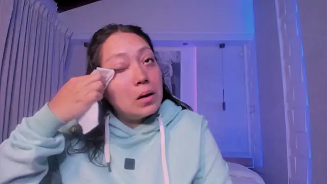 heidy johns online show from October 22, 3:29 am