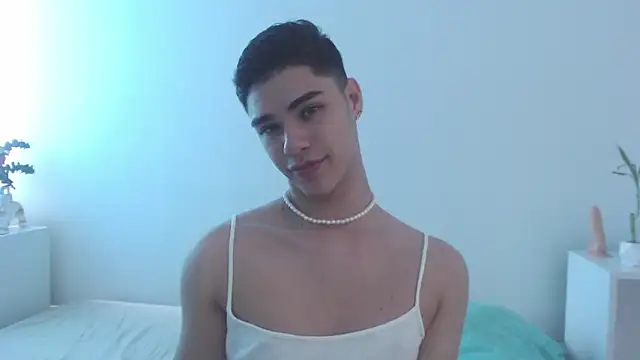 Snapshot of juanes_puthee chatting on March 22, 1:19 pm juanes puthee online show from March 22, 1:19 pm