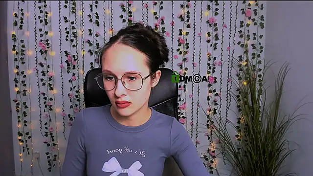 mona cloud online show from March 21, 3:57 pm