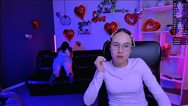 mona cloud online show from March 10, 8:14 pm