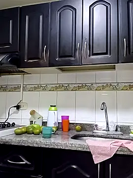 victoria wayne online show from December 1, 9:58 am