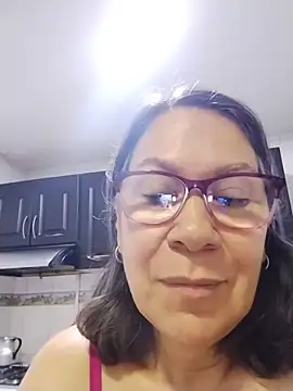 Snapshot of victoria_wayne chatting on July 6, 9:17 am victoria wayne online show from July 6, 9:17 am