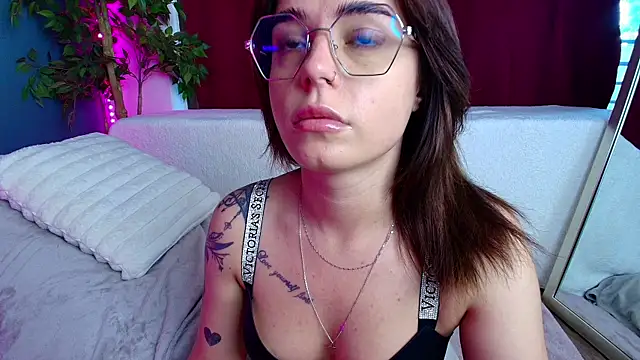 Snapshot of Perfect_Moans chatting on May 29, 4:10 am Perfect Moans online show from May 29, 4:10 am