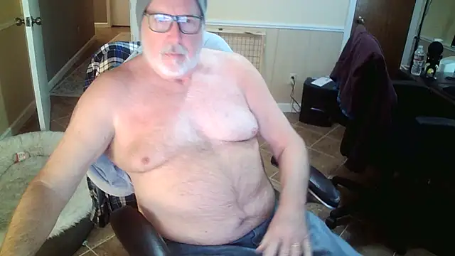 superbearboss online show from December 3, 5:33 pm